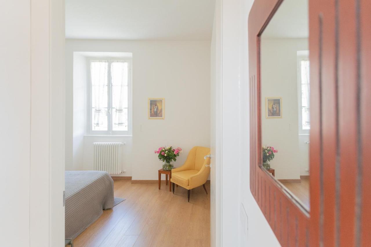 Tina'S Window On Lake Como By Rent All Como Mezzegra Exterior foto